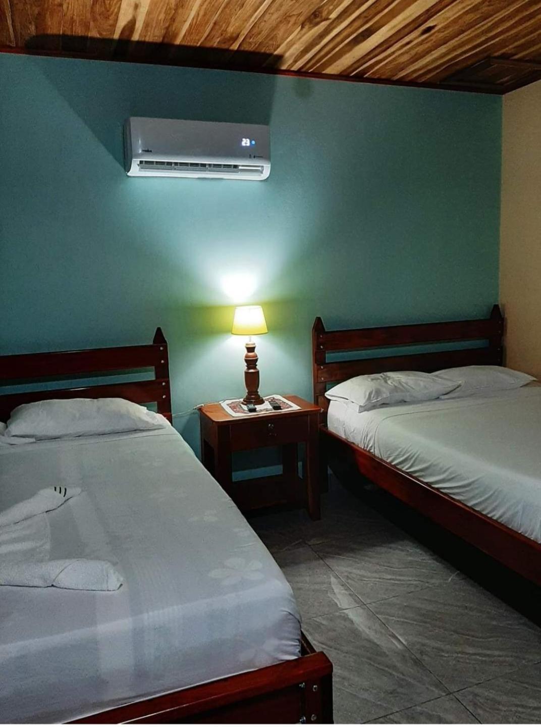 Cabinas El Pilon Rio Celeste Εξωτερικό φωτογραφία